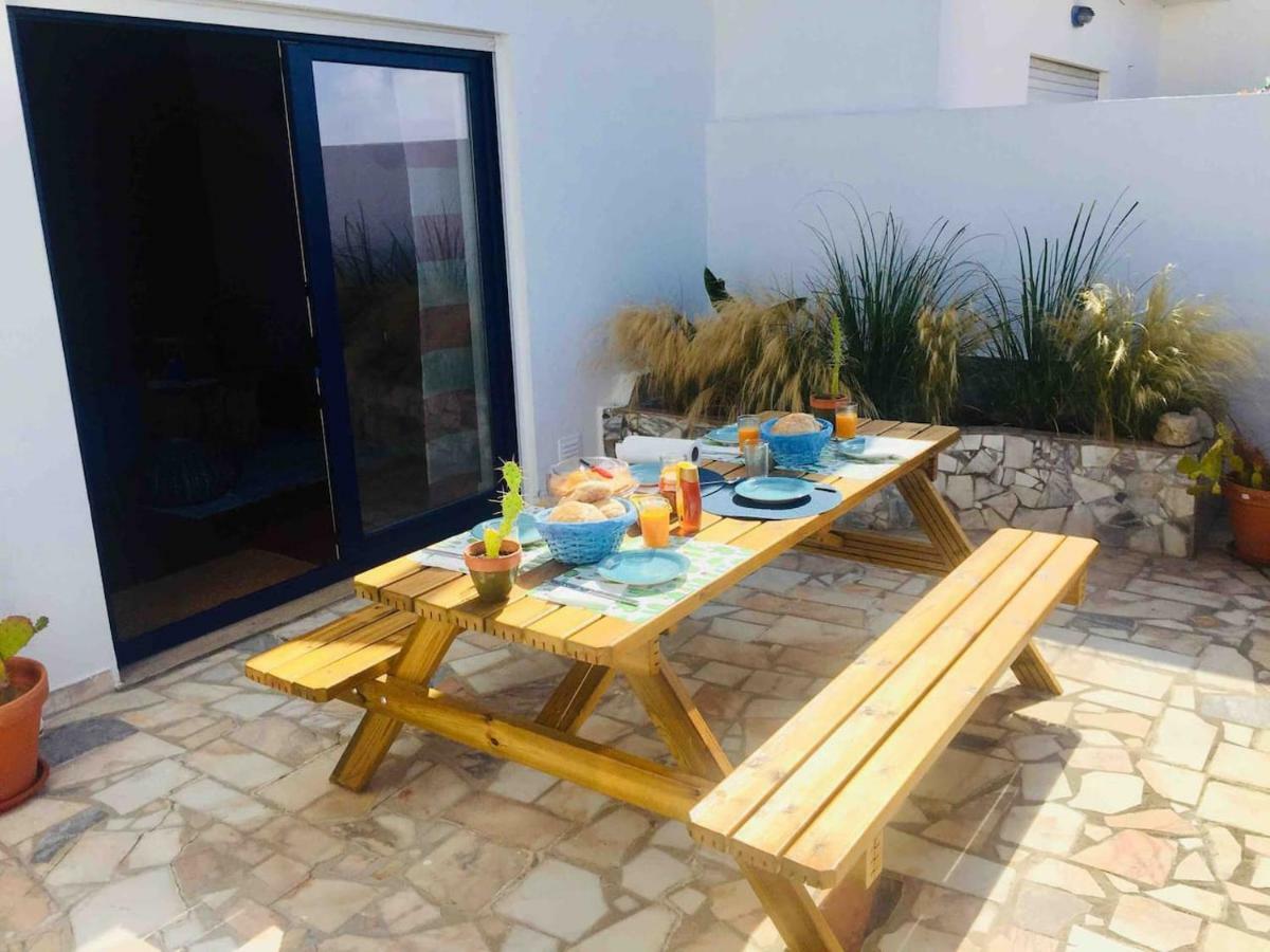 Bigboss Sharko - 400M From The Beach Peniche Exterior foto